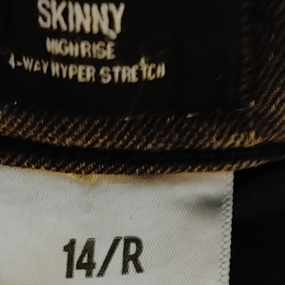 EXPRESS HIGH RISE 4-WAY HYPER STRETCH SKINNY JEANS, BLACK 14R - Picture 8 of 8